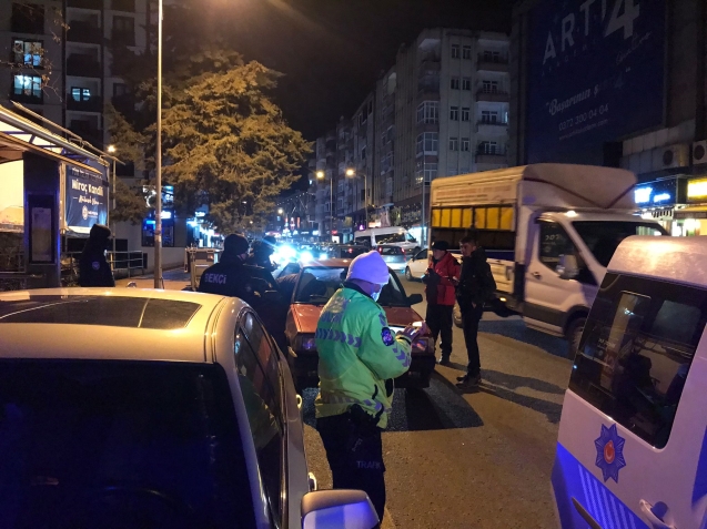 Alkollü sürücünün ehliyetine el konuldu...