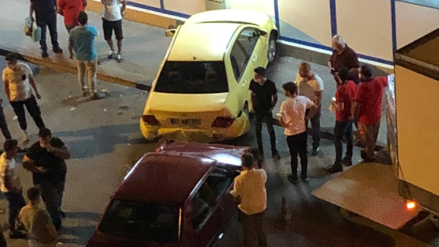 Park halindeki araca çarparak durabildi...