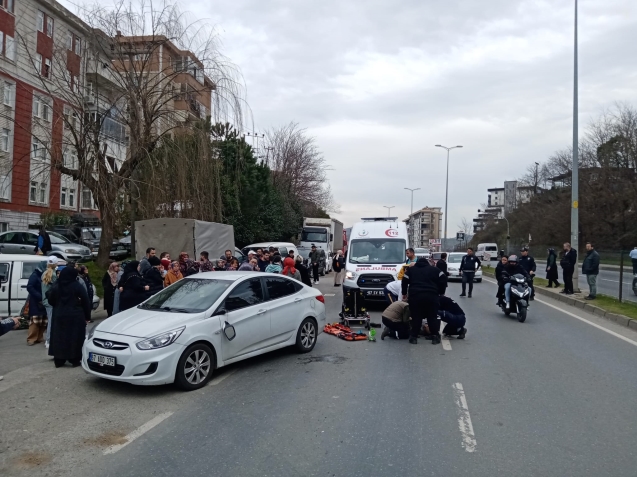 Otomobilin çarptığı yaya ağır yaralandı.