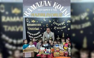 Öğrenciler harçlıklarıyla ramazan kolisi hazırladı...