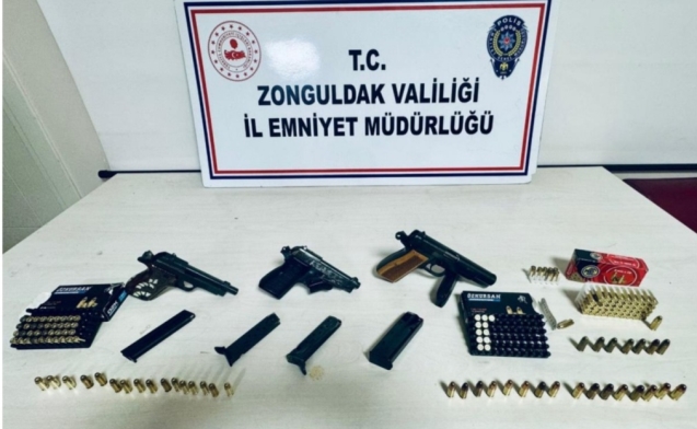 KOM'dan yasa dışı silah ticareti operasyonu...