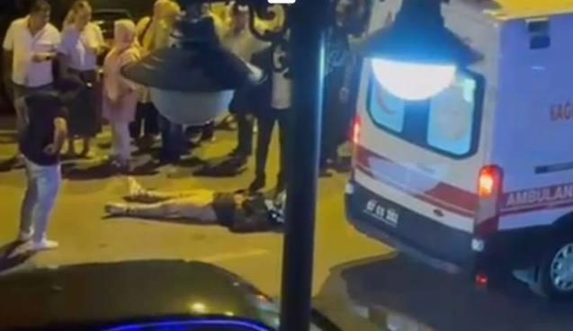Ters yönden giren araç ile motosiklet çarpıştı...