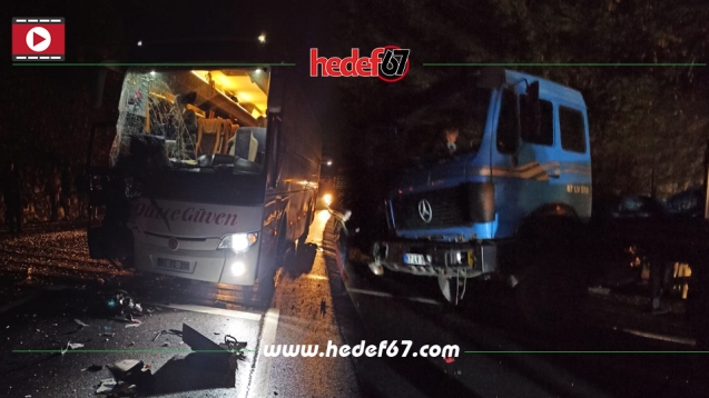 Alaplı Akçakoca yolunda feci kaza...Yaralılar var...