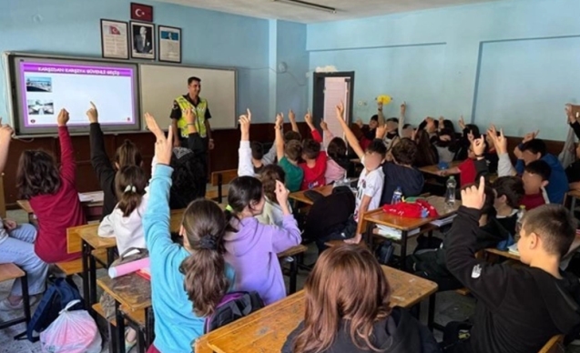 Trafik Jandarma eğitimlere devam ediyor