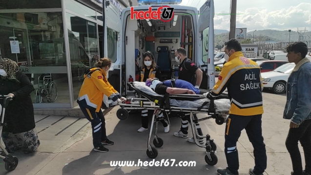 Trafik kazası...2 yaralı...