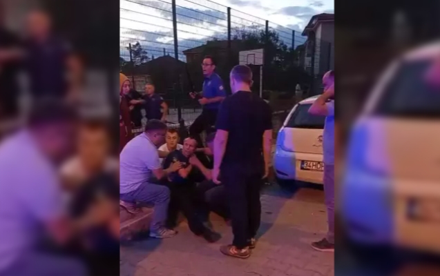 İki grup arasında çıkan kavgada polis yaralandı...