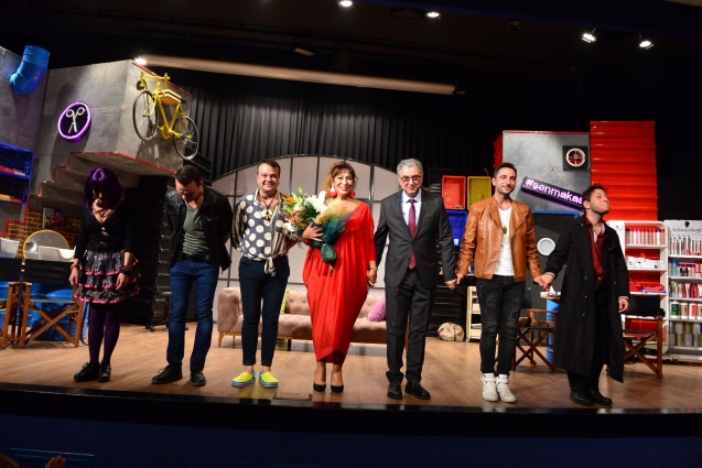 ''ŞEN MAKAS'' SAHNEDE...