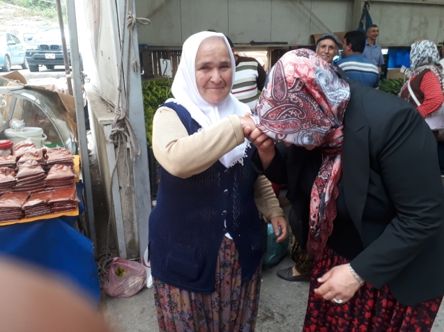 Adım atmadık, sıkmadık el bırakmıyor