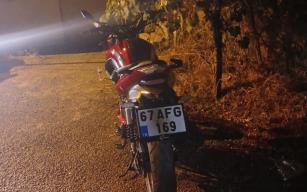 Motosiklet sürücüsü düşerek yaralandı....