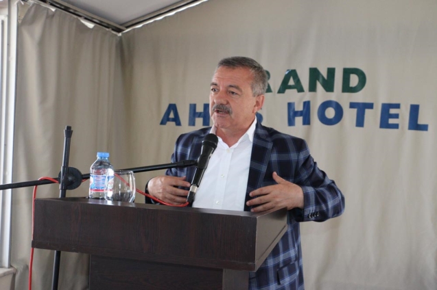 Sorunları çözeceğime söz veriyorum…