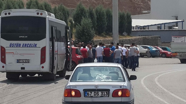 TAT Metal ne yaptıysa olmadı… İŞÇİ GREVE EVET DEDİ…