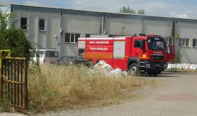 Organize Sanayi bölgesinde yangın... Talaşlar tutuştu...