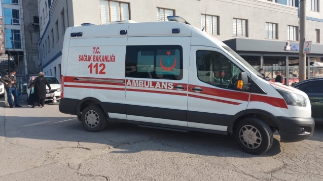 Elektrikli motorla kolunu kesti...