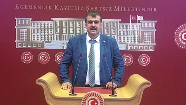 Babasını kaybetti… Kendisi ve ailesi Karantinada…