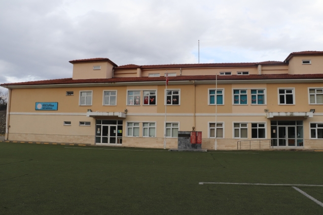 Okulun tamamı yüz yüze egitime kapatıldı...