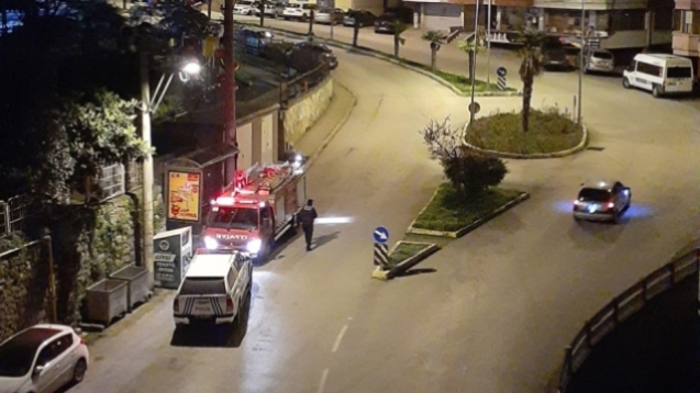 Parkı ateşe verdiler...polis olay yerinde...