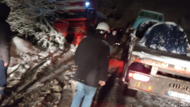 Organize sanayi yolu trafiğe kapandı…