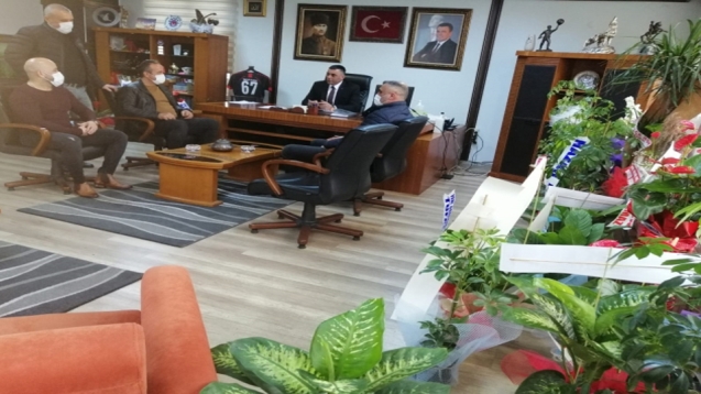 Yakup Yılmaz'ın odası çiçek bahçesine döndü