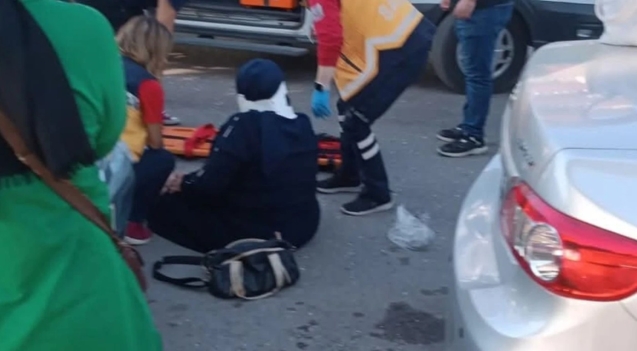 Kadın sürücü direksiyon hakimiyetini kaybetti...
