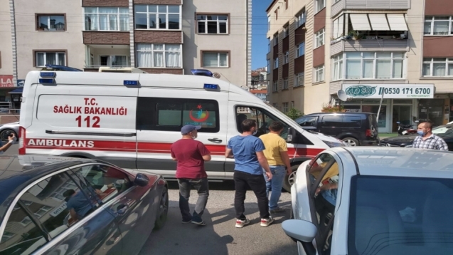 OTOMOBİL VE MOTOSİKLET ÇARPIŞTI...1 YARALI...
