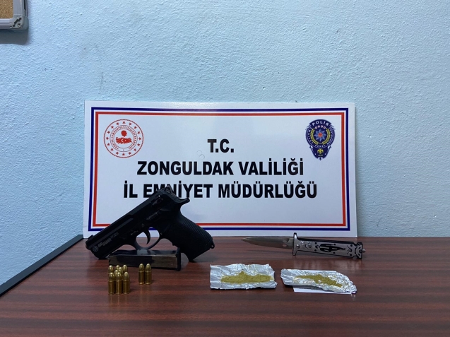Uyuşturucu madde ve silah ele geçirildi...