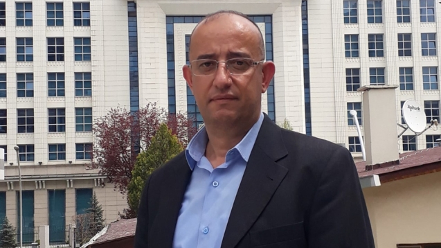 Kutucu son yolculuğuna uğurlandı...