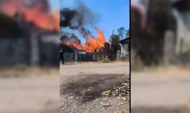 Yangın çıktı...3 ev 2 ahır ve 2 samanlık kül oldu...