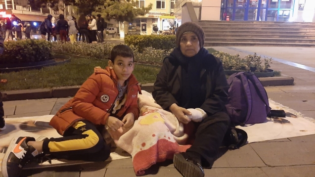 7 kez artçı sallantılar meydana geldi...
