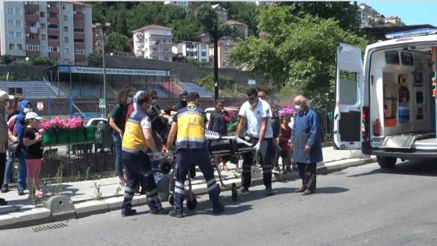 1 KADIN BİSİKLETTEN DÜŞEREK YARALANDI...