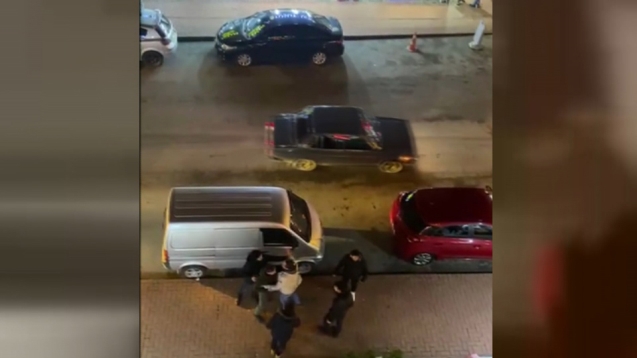 Yaşanan kavga kameralara yansıdı.