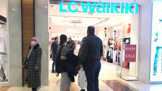 Hırsızlık ihbarı polis ekiplerini harekete geçirdi.