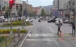 Feci kaza kameralara böyle yansıdı…