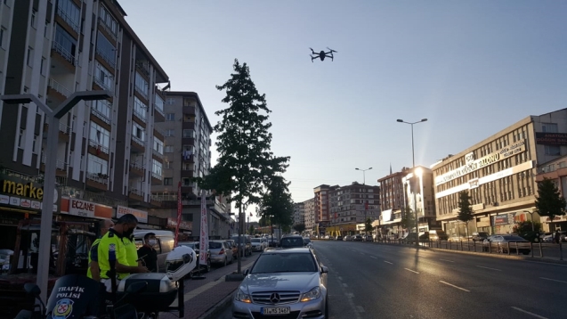 DRONE EŞLİĞİNDE KIRMIZI IŞIK...