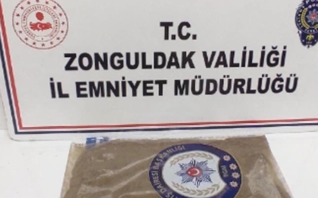 Madde ticareti yapan 2 şahıs yakalanıp tutuklandı...