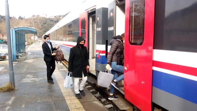 Tren seferleri başladı