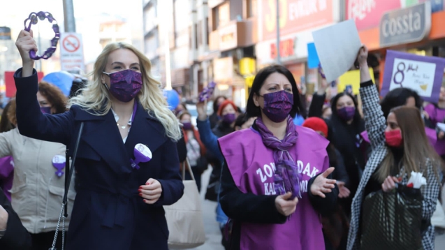 Merve Kır, İstanbul sözleşmesine tepki gösterdi