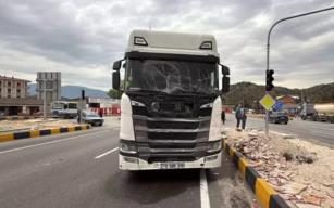 Maçtan dönen minibüs kaza yaptı... Yaralılar var...