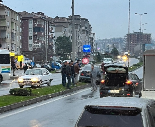 İki aracın çarpışması sonucu 1 kişi yaralandı...