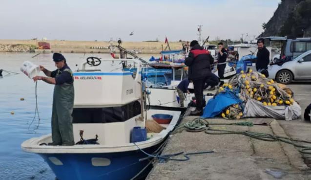 Balıkçılar, Karadeniz'de umduklarını bulamadı...