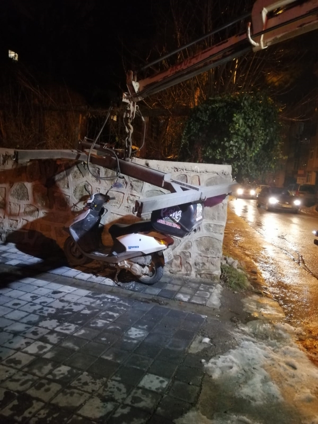 Motosiklet kazası...1 yaralı....