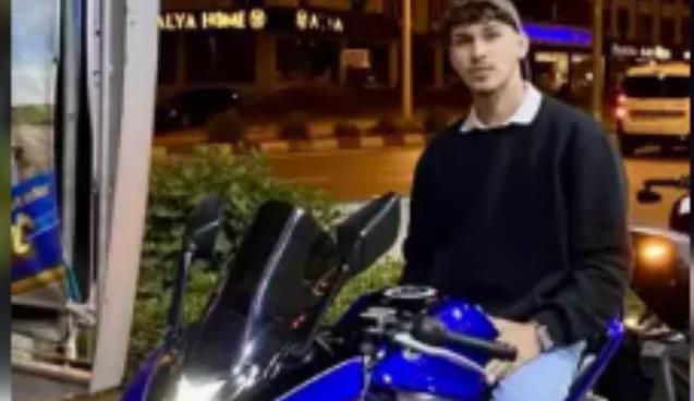 Motosikleti ile kaza yaptı... yaşama tutunamadı...