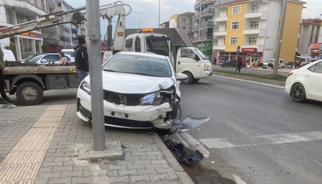 Kaldırıma çıktı...