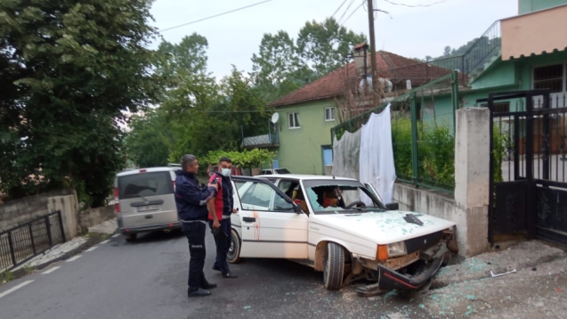 Alaplı'da kaza... 2 yaralı...