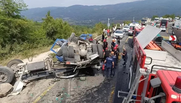 Feci kaza… 2 ölü 2 ağır yaralı...