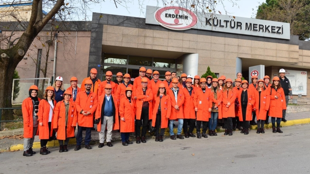AYDINLIK GELECEĞİMİZİN MİMARLARI ERDEMİR'DEYDİ...