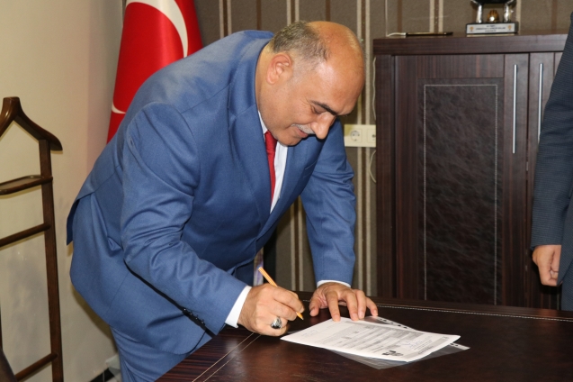 Karısı ile başvurdu…
