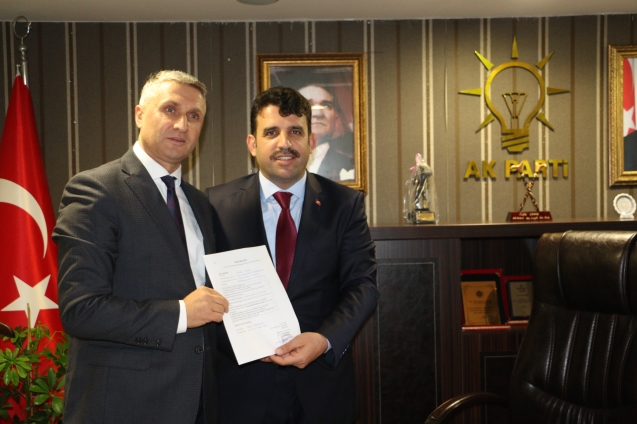 Önce Mitingini, ardından aday adaylık başvurusunu yaptı…