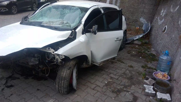 Sahil yolunda kaza: 2 yaralı.. 