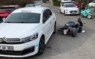 Otomobil ile motosiklet çarpıştı.1 yaralı...