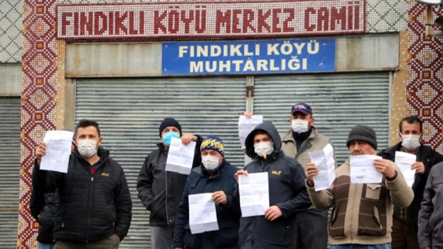 Muhtar köylüleri icraya verdi